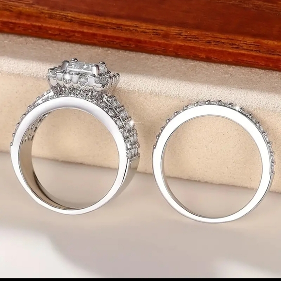 14k white gold  plated diamond ring - Picture 2 of 6